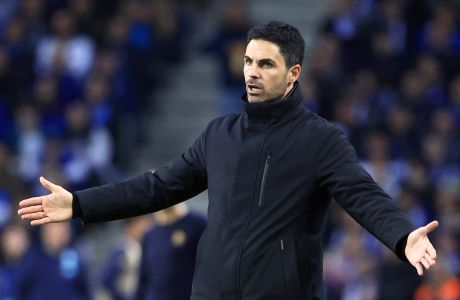 Arsenal's manager Mikel Arteta reacts during a Champions League round of 16 soccer match between FC Porto and Arsenal at the Dragao stadium in Porto, Portugal, Wednesday, Feb. 21, 2024. (AP Photo/Luis Vieira)