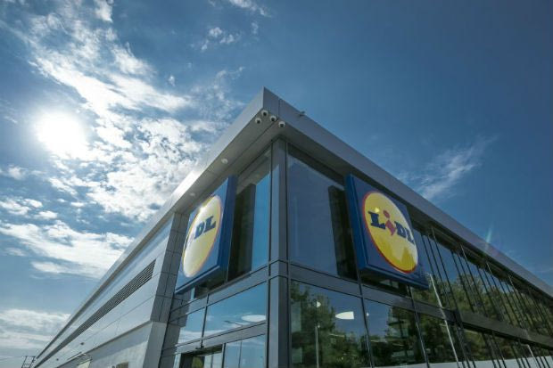 Στη Lidl Ελλάς επενδύουμε στη φρεσκάδα, στην ποιότητα, στην ελληνικότητα σε μόνιμα χαμηλές τιμές!